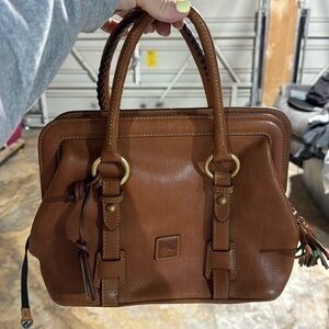 Excellent condition medium size dooney and burk